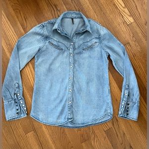 STETSON purchased at Boot Barn. women’s denim shirt size Small. New